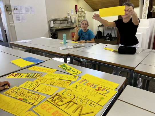 Der_Deutschunterricht_findet_in_der_Bildschule_statt.jpg