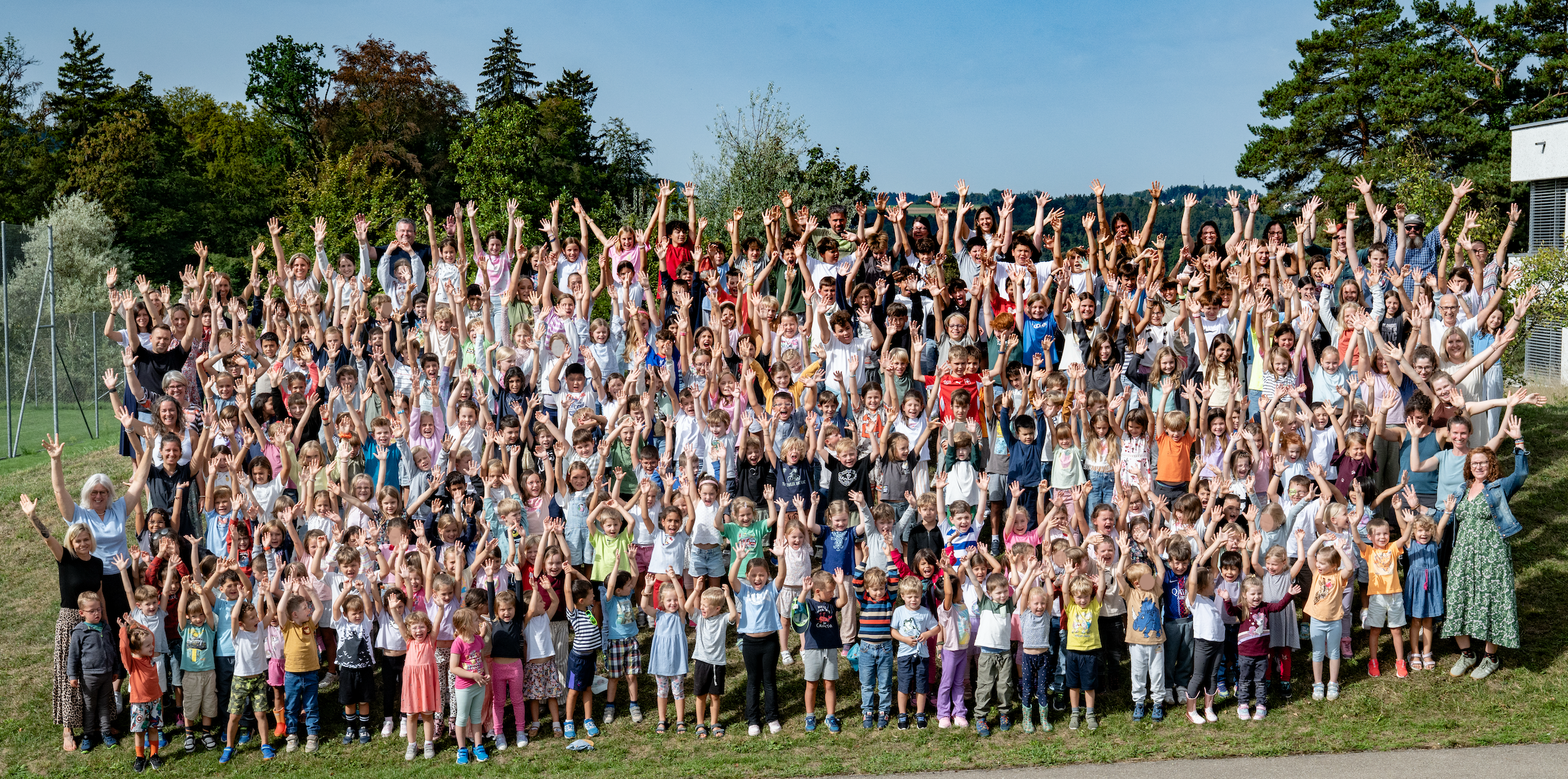 Gesamtfoto_Huben_SJ26-27_fuer_Homepage.png